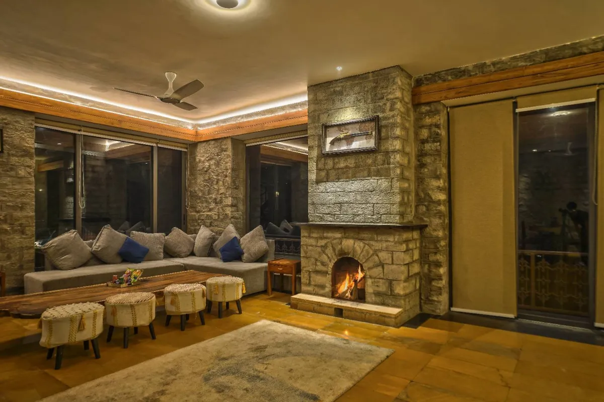 Opulence Pinewood